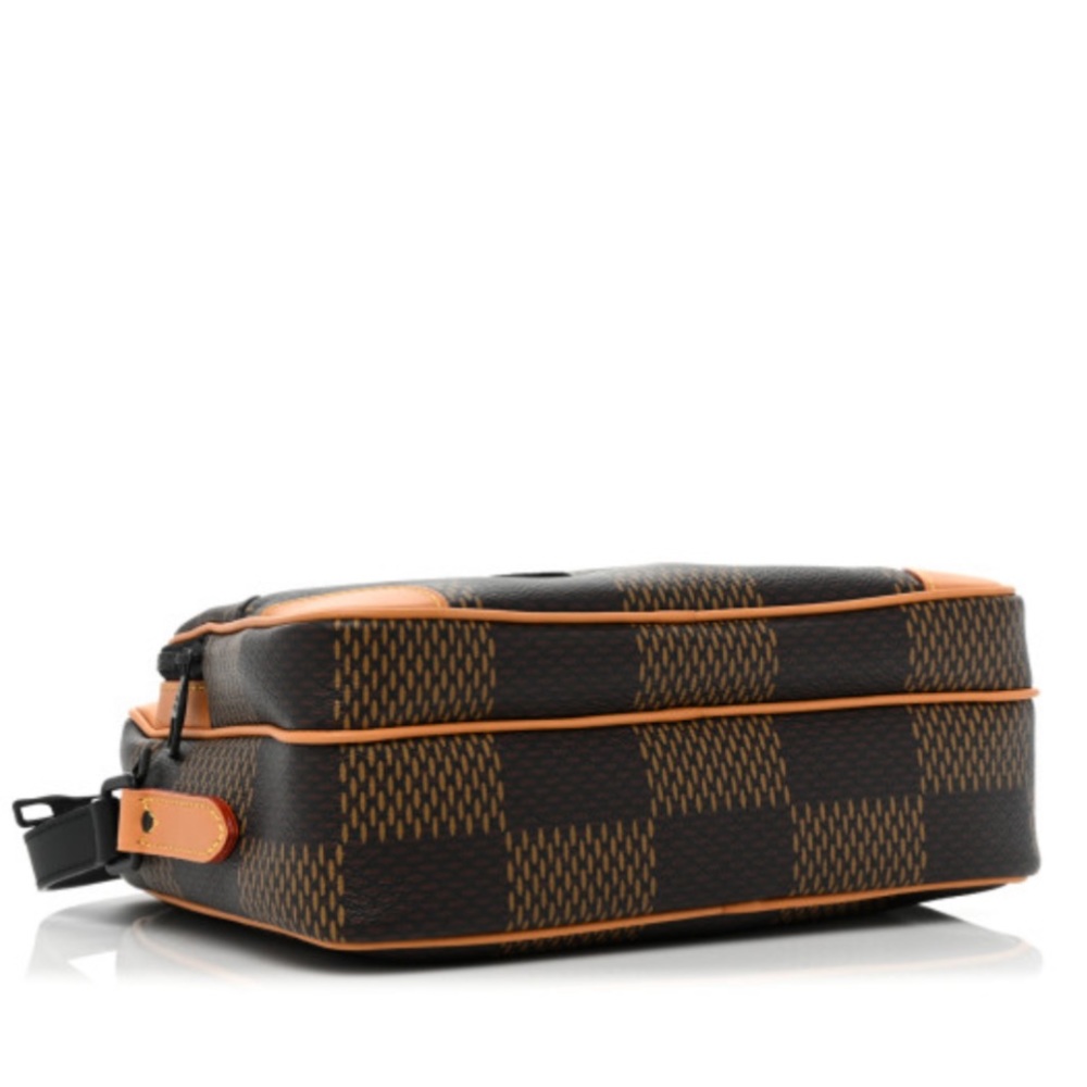 SOLD Louis Vuitton X Nigo LE Giant Damier Ebene Monogram Nil Messenger - Picture 3 of 11